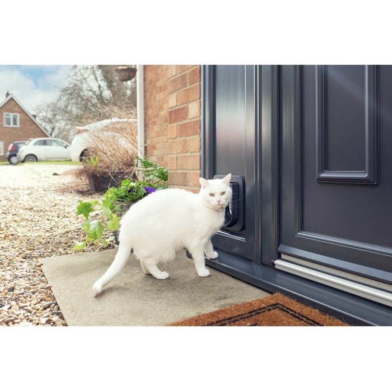 SureFlap Microchip Cat Flap Grey/White - Image 5